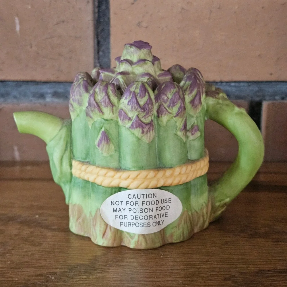 Avon Collectibles 1996 Asparagus Teapot Trinket Box 3.25